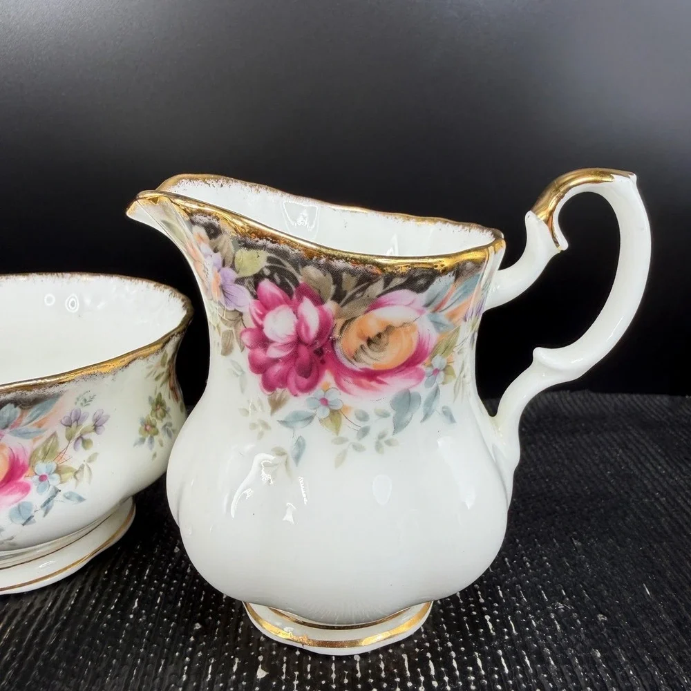 Royal Albert Autumn Roses Creamer &‎ Sugar Bowl Set Bone China Gold Trim England